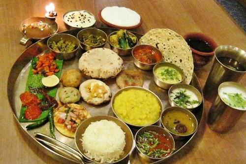 Some Local And Popular Cuisine of Ahmedabad