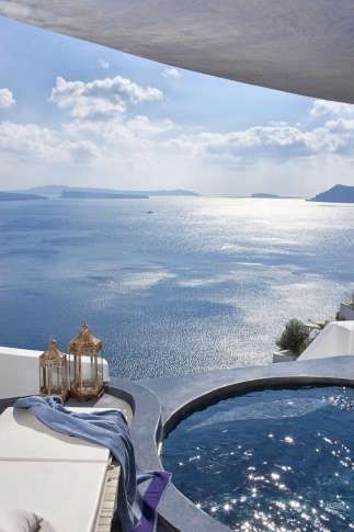 Santorini hotels