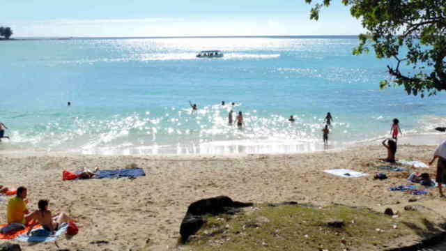 La Cuvette Beach Grand Bay