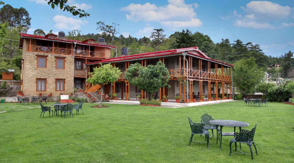 Kausani resorts