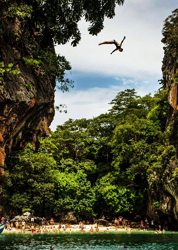 Railay, Thailand cliff dive