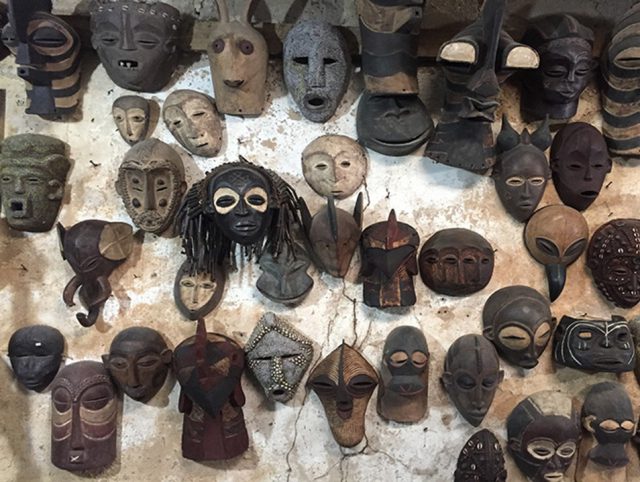 MWENGE CARVINGS MARKET