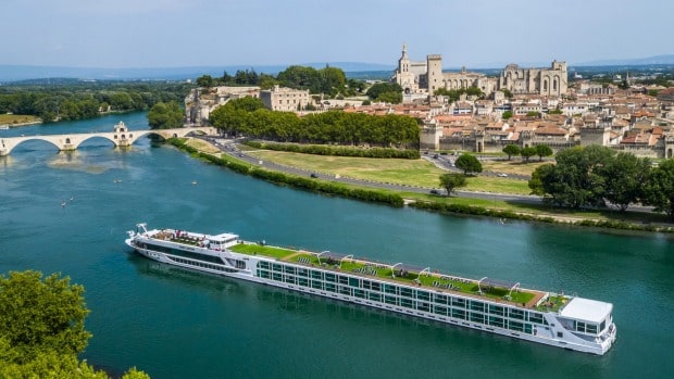 How much does a Seine River cruise cost